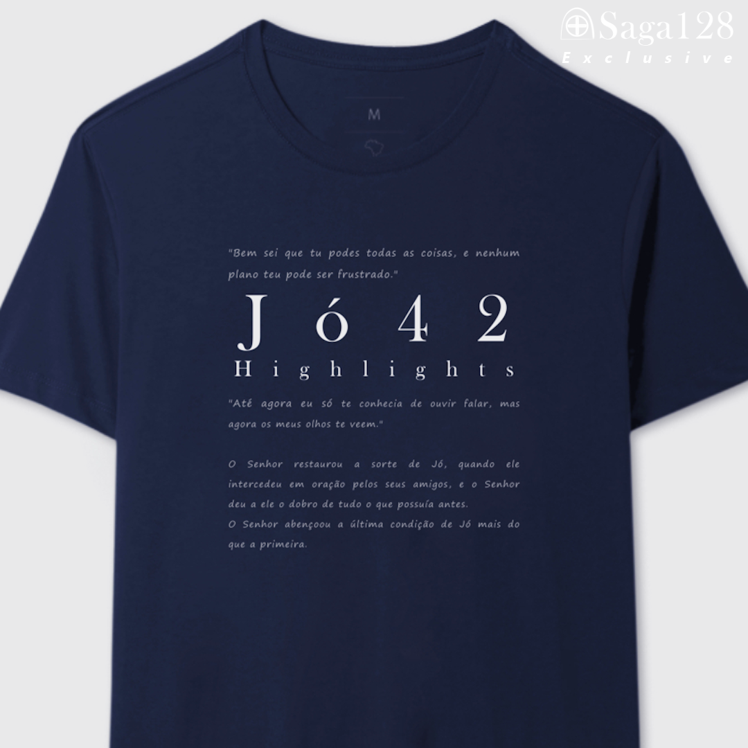 Camiseta cristã azul Jó42 Highlights com versículos bíblicos em design textual elegante – algodão peruano