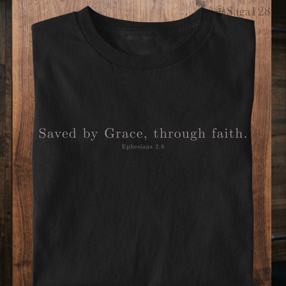 Camiseta 'Saved by Grace'