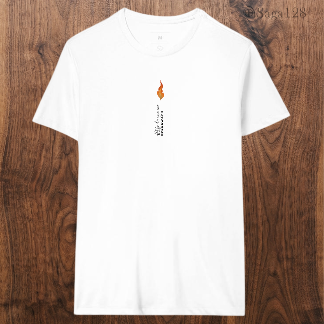 Camiseta branca da Saga128 sobre a presença de Deus.
