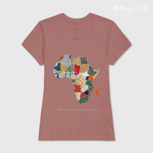 Camiseta feminina premium cristã na cor rosa com estampa fotográfica de mapa da África em quilt e frase “África dos meus sonhos” - corte feminino