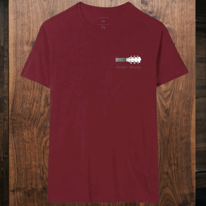 Camiseta vinho da Saga128 para quem gosta de louvor acústico.