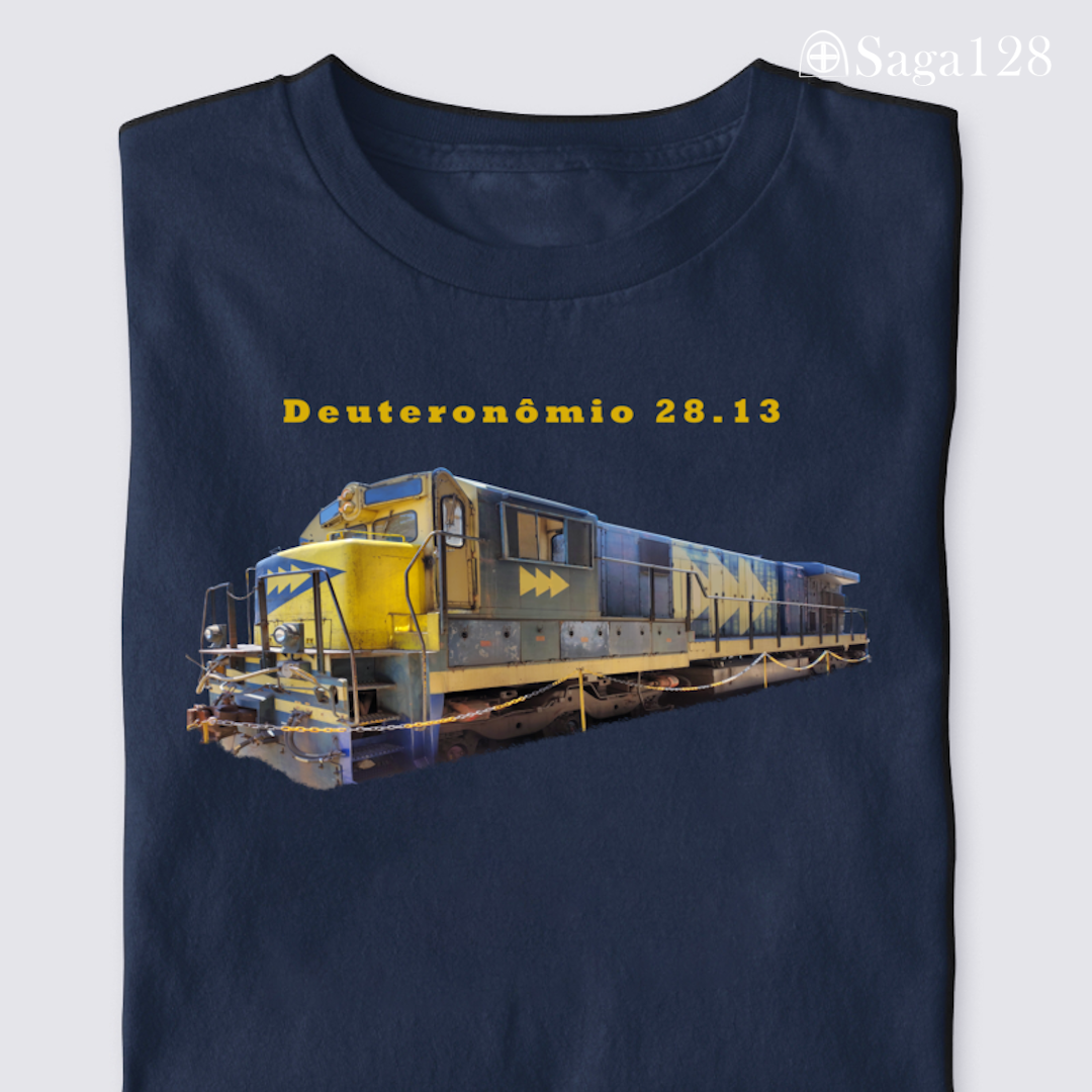 Camiseta cristã azul premium Dt 28.13 com fotografia autoral de locomotiva.