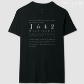 Camiseta cristã preta Jó42 Highlights com versículos bíblicos em design textual elegante – algodão peruano