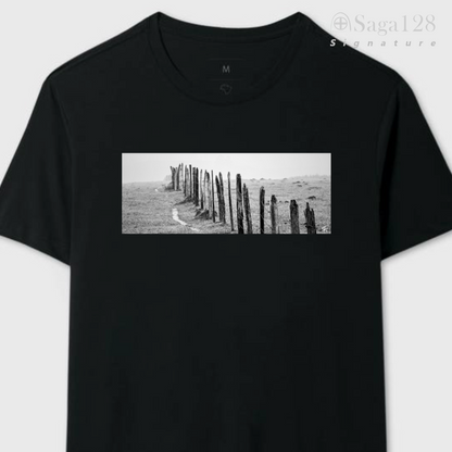 Camiseta masculina preta da linha Signature com estampa fotográfica autoral artística com tema "Limites"
