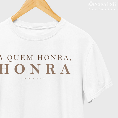 Edição Exclusive da camiseta Honra com estampa bíblica Romanos 13:7 
