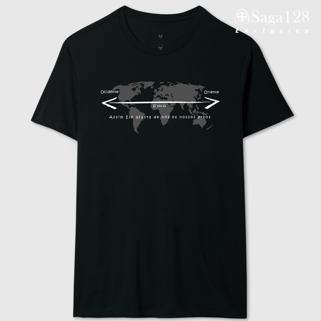 Camiseta cristã masculina preta com estampa do Salmo 103.12 e mapa mundi em algodão peruano – linha exclusive
