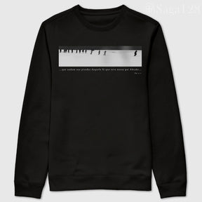 Moletom cristão preto Romanos 4.12 sem capuz com estampa em preto e branco | Interior flanelado